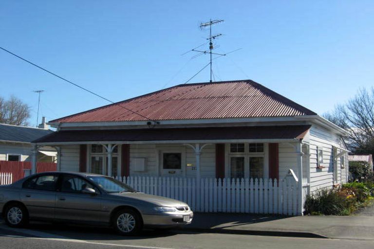 Photo of property in 212 High Street South, Carterton, 5713