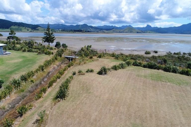 Photo of property in 140 Harbour Drive, Matarangi, Whitianga, 3592