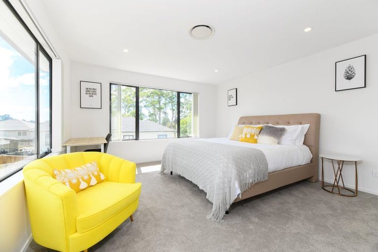 Photo of property in 5 Paitry Place, Swanson, Auckland, 0614