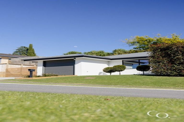 Photo of property in 6 Avon Rise, Welcome Bay, Tauranga, 3112