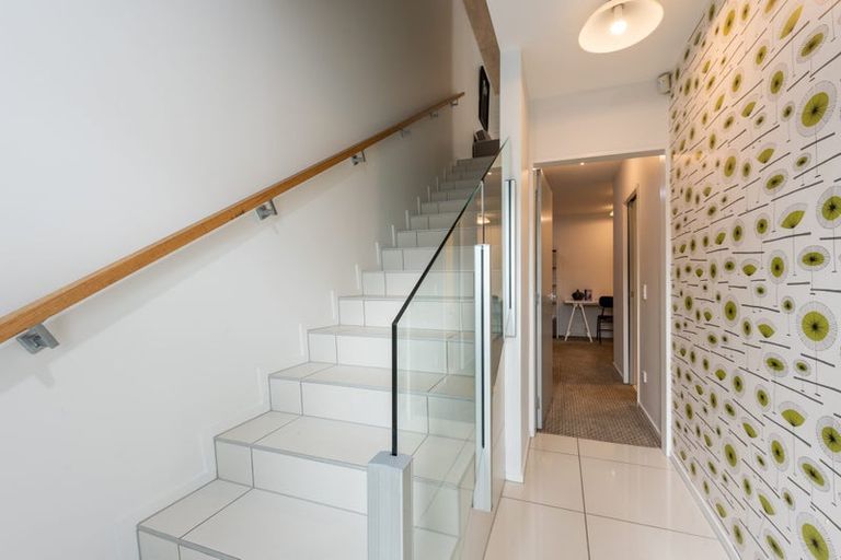 Photo of property in 3b Anderson Terrace, Mount Cook, Wellington, 6021