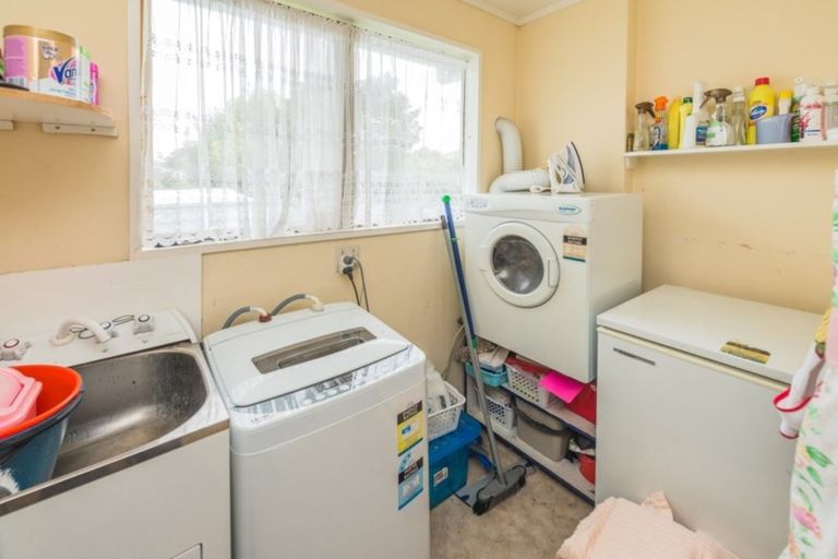 Photo of property in 1 Essex Place, Springvale, Whanganui, 4501