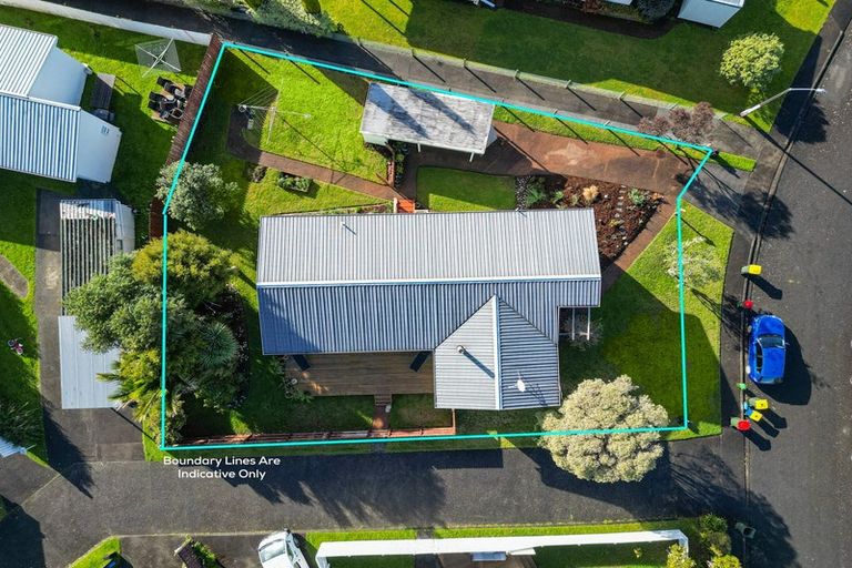 Photo of property in 14 Miriam Corban Heights, Henderson, Auckland, 0612