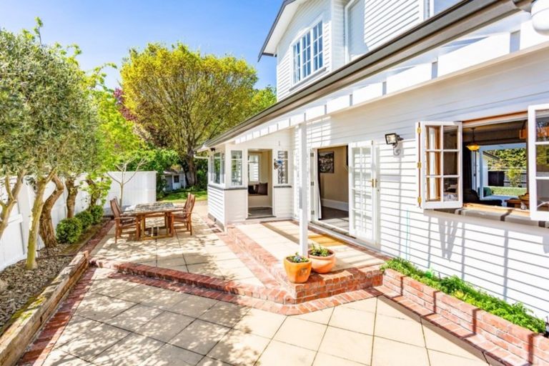 Photo of property in 32 Bowenvale Avenue, Cashmere, Christchurch, 8022