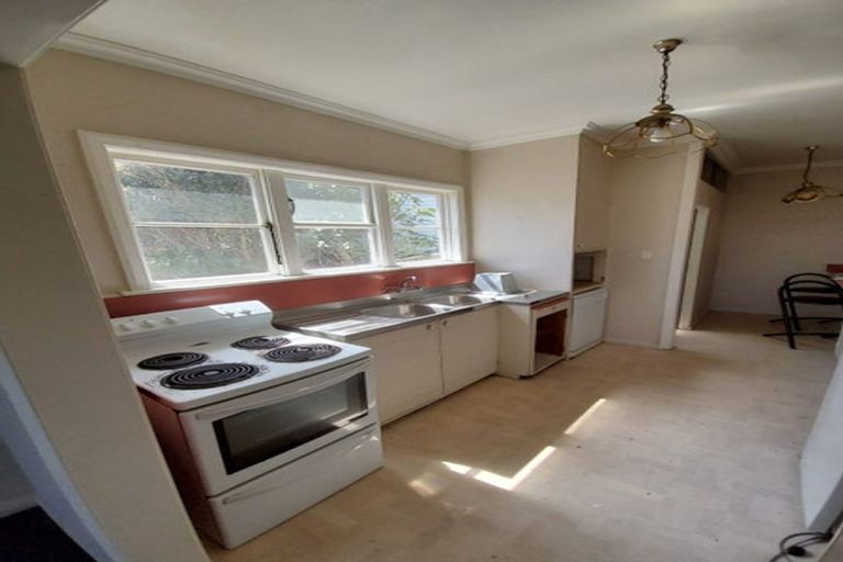 Photo of property in 93 Monorgan Road, Strathmore Park, Wellington, 6022