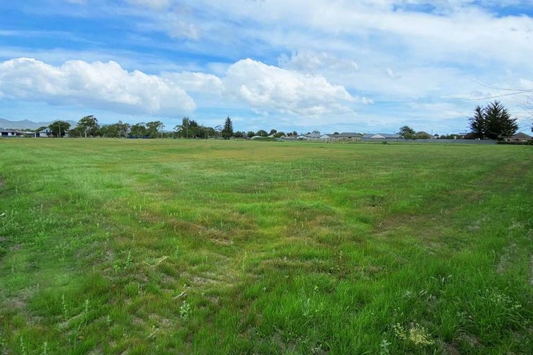 Photo of property in 68 Wattle Drive, New Brighton, Christchurch, 8083