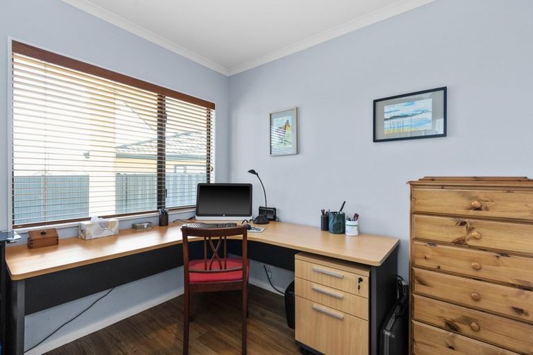 Photo of property in 9 Washington Place, Havelock North, 4130