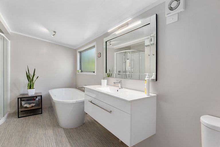 Photo of property in 140 Doon Street, Waverley, Dunedin, 9013