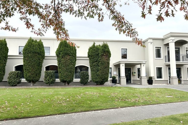 Photo of property in 5 Millpark Place, Northwood, Christchurch, 8051