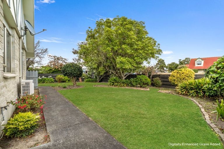 Photo of property in 175 Amberley Avenue, Highbury, Palmerston North, 4412