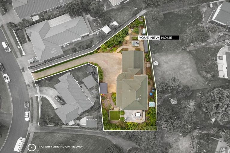 Photo of property in 23 Esther Place, Red Beach, 0932