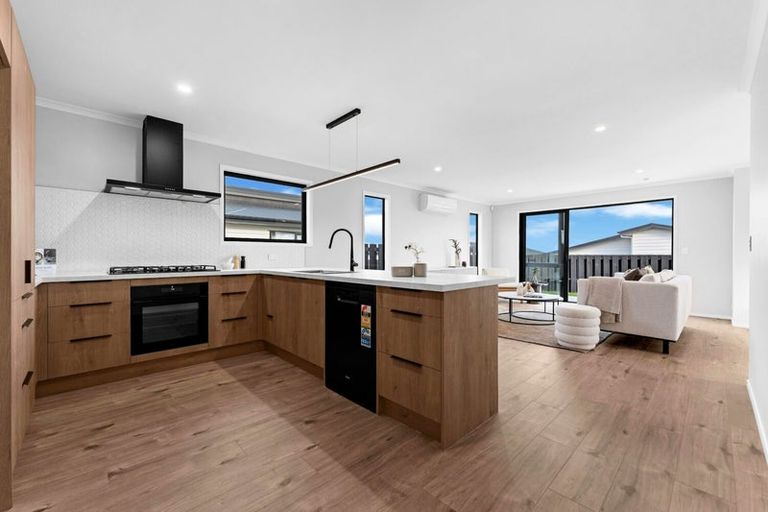 Photo of property in 18 Kotuku Way, Te Kauwhata, 3710