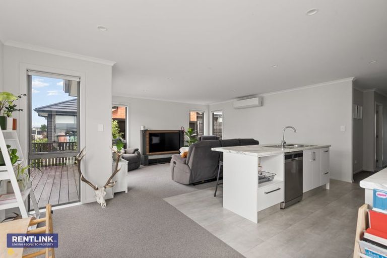 Photo of property in 6 Salers Lane, Papamoa, 3118