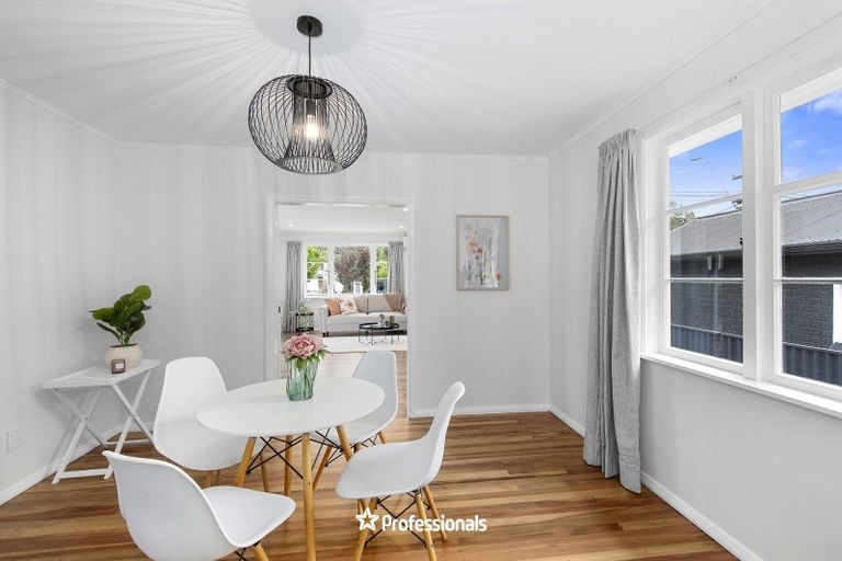 Photo of property in 179 Stokes Valley Road, Stokes Valley, Lower Hutt, 5019