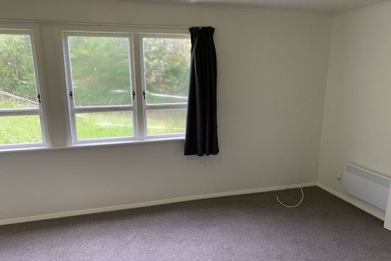 Photo of property in 148-152 Champion Street, Cannons Creek, Porirua, 5024