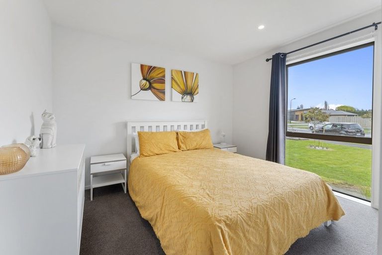 Photo of property in 4 Fearne Drive, Woodend, 7610