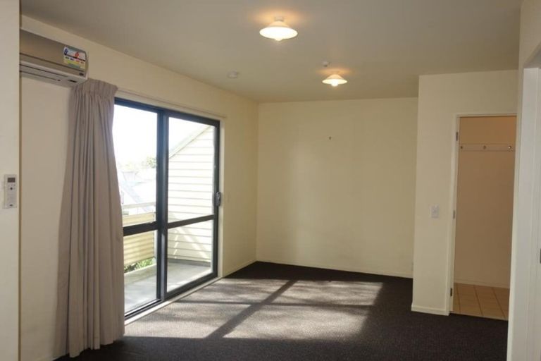 Photo of property in 5/12 London Street, Eltham, 4322