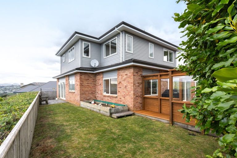 Photo of property in 51 Erlestoke Crescent, Churton Park, Wellington, 6037