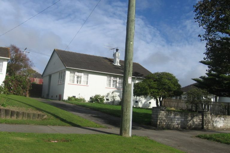 Photo of property in 42 Mungavin Avenue, Ranui, Porirua, 5024