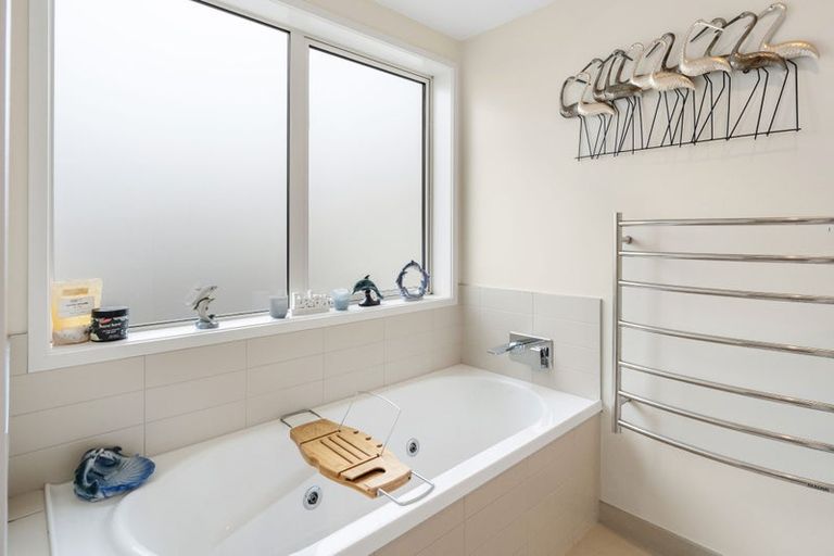 Photo of property in 6 Arete Lane, Levin, 5571