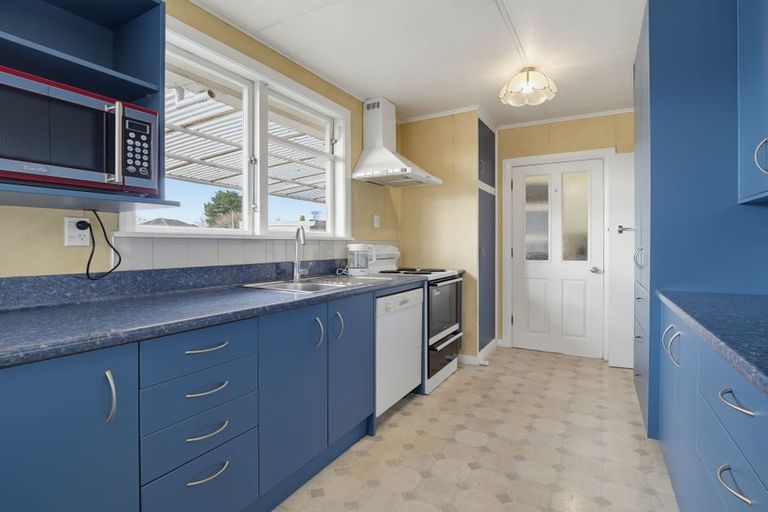 Photo of property in 18 Wakefield Street, Awapuni, Palmerston North, 4412
