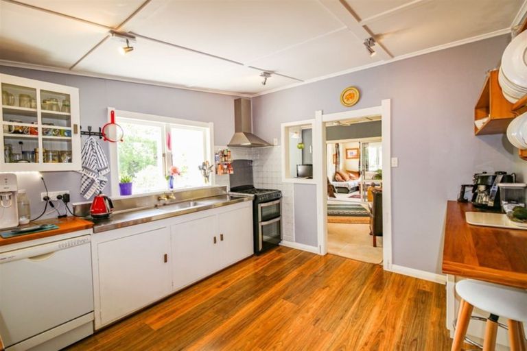 Photo of property in 102 Matarawa Valley Road, Okoia, Whanganui, 4582