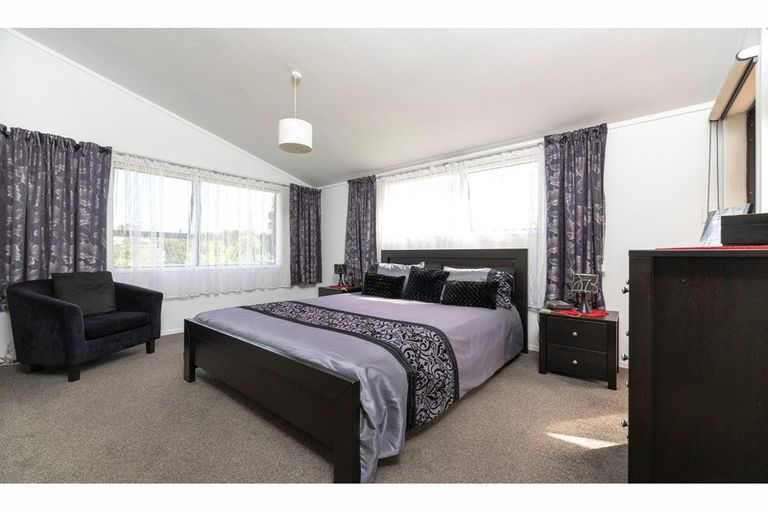 Photo of property in 38 Riddell Road, Kerikeri, 0230