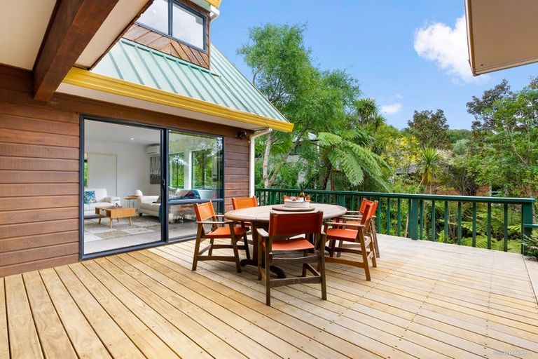 Photo of property in 36 Lastel Place, Shelly Park, Auckland, 2014