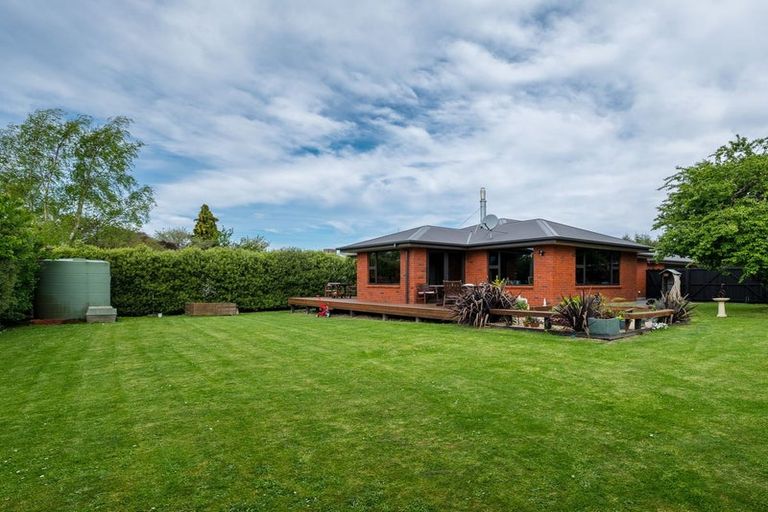 Photo of property in 18 Maclean Street, Glenavy, Waimate, 7980