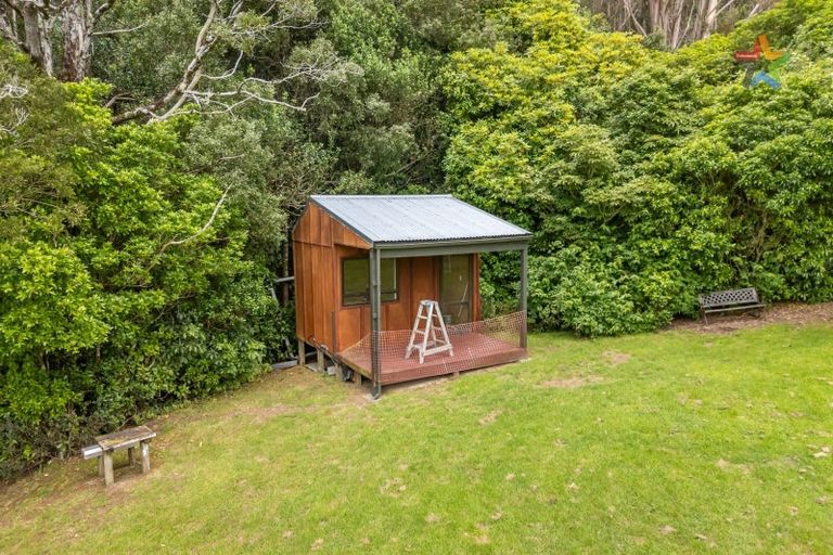 Photo of property in 60 Kakariki Way, Whitemans Valley, Upper Hutt, 5371