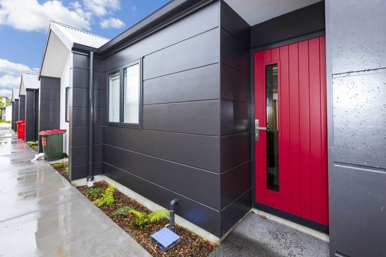 Photo of property in 4/6 Exchange Street, Ebdentown, Upper Hutt, 5018