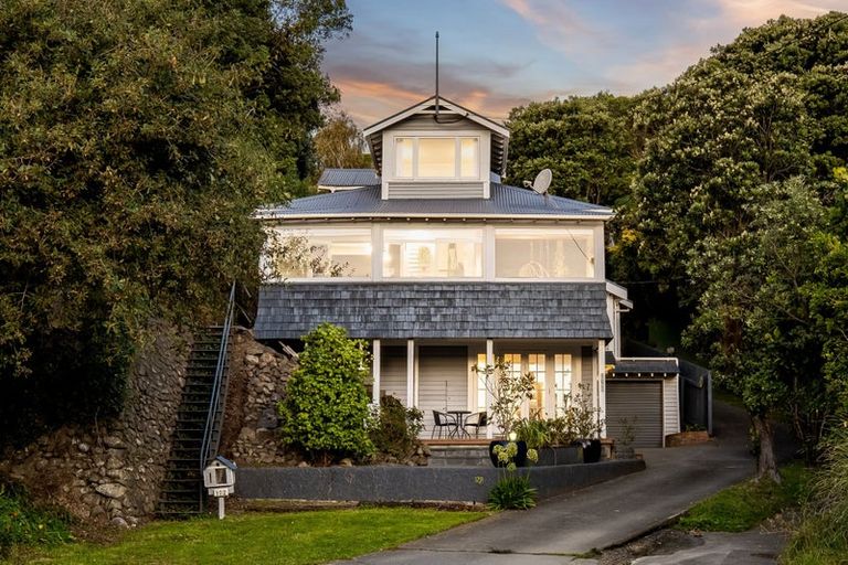 Photo of property in 102 Paremata Road, Paremata, Porirua, 5024