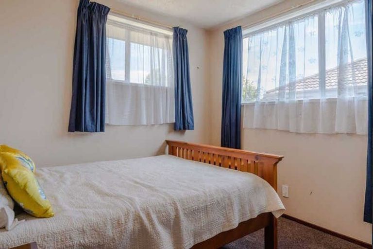 Photo of property in 11 O'halloran Drive, Halswell, Christchurch, 8025