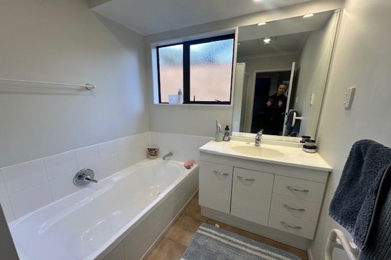 Photo of property in 9 Tom Keven Way, Pukekohe, 2120