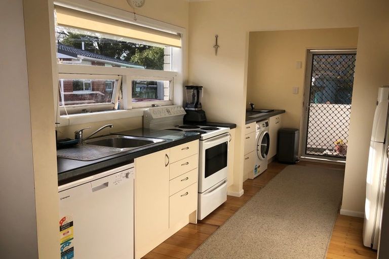 Photo of property in 7-8 Amberley Grove, Hutt Central, Lower Hutt, 5010