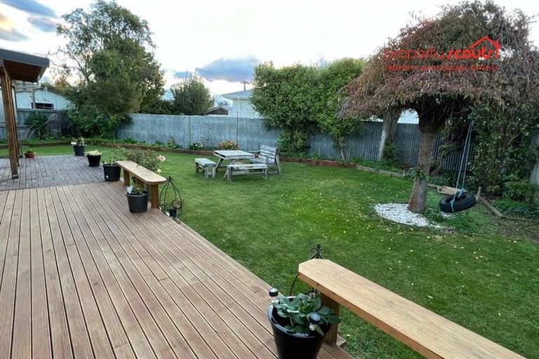 Photo of property in 68 Staveley Street, Avonhead, Christchurch, 8042