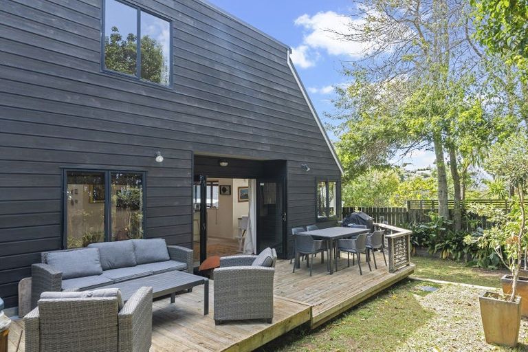 Photo of property in 1/64 Centorian Drive, Windsor Park, Auckland, 0632