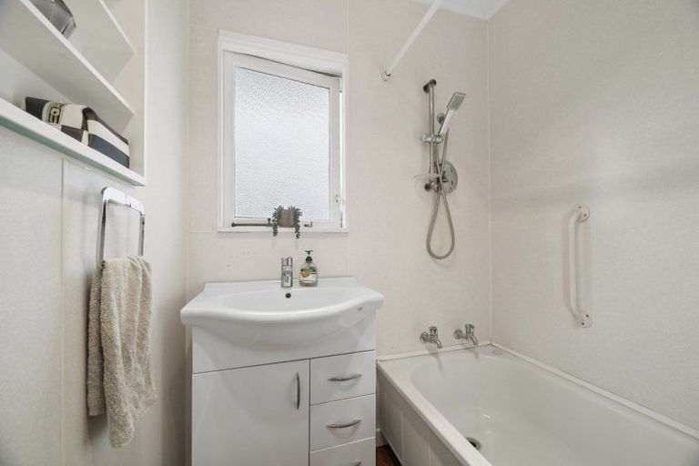 Photo of property in 13 Kusabs Road, Mangakakahi, Rotorua, 3015