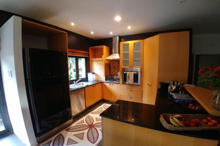 Photo of property in 106a Verran Road, Birkdale, Auckland, 0626