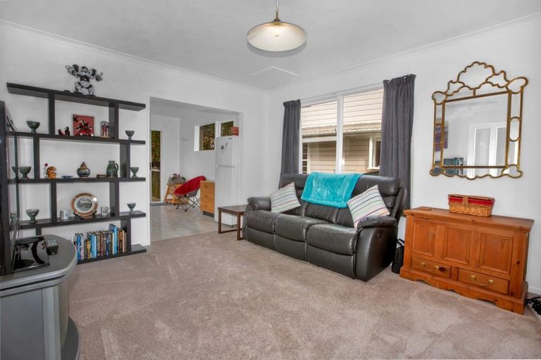 Photo of property in 35 Discovery Drive, Whitby, Porirua, 5024