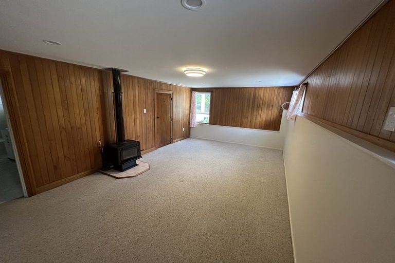 Photo of property in 27 Halberg Street, Glenfield, Auckland, 0629