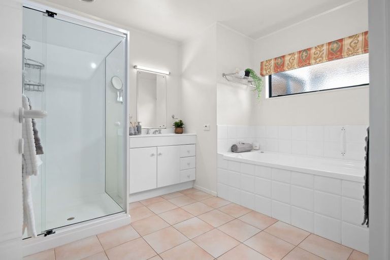 Photo of property in 11 Crowden Place, Harrowfield, Hamilton, 3210