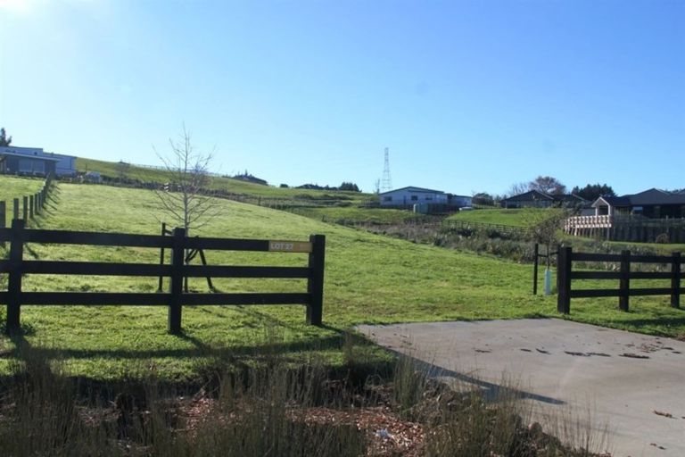 Photo of property in 21 Mcintosh Drive, Pokeno, 2471