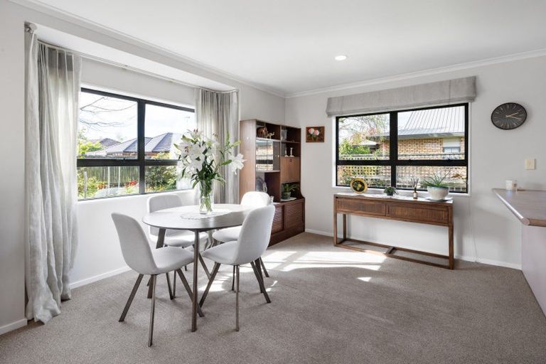 Photo of property in 28a Weld Street, Cambridge, 3434