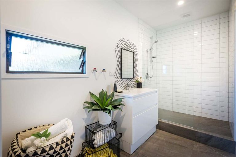 Photo of property in 3/59 Norwood Road, Bayswater, Auckland, 0622