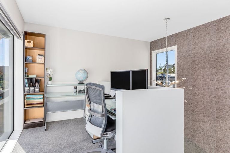 Photo of property in 187 Navigation Drive, Whitby, Porirua, 5024