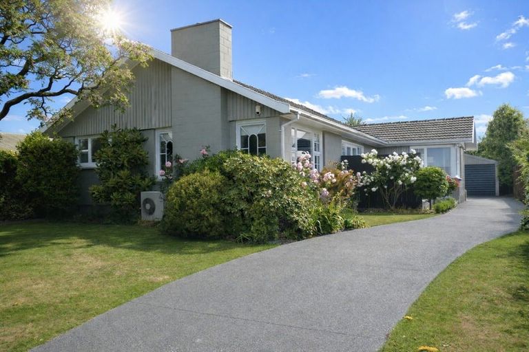 Photo of property in 39 Carruthers Street, Ilam, Christchurch, 8041