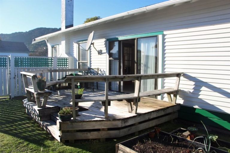 Photo of property in 6 Franklin Street, Greymouth, 7805