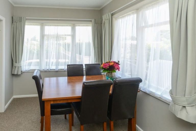 Photo of property in 4 Elizabeth Place, Clive, 4102