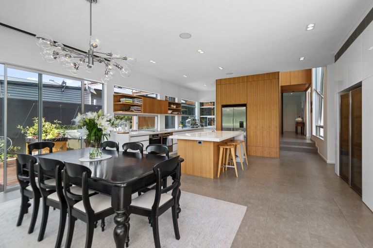 Photo of property in 53 Hawthorne Street, Strowan, Christchurch, 8052